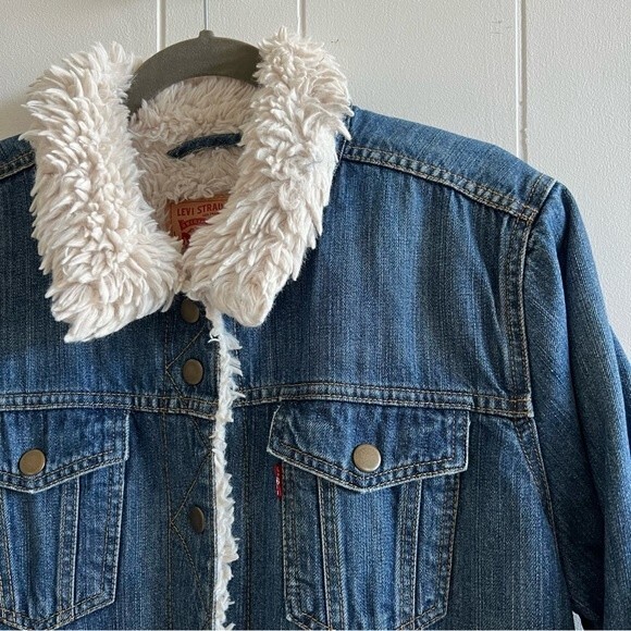Levi’s Sherpa lined denim jacket - Picture 4 of 11